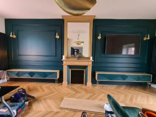 Habillage et moulures avec mobilier sur mesure
