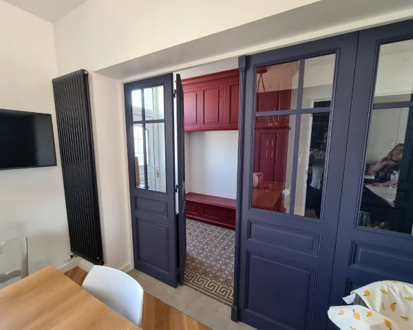 Porte sur mesure pour créer une séparation modulable